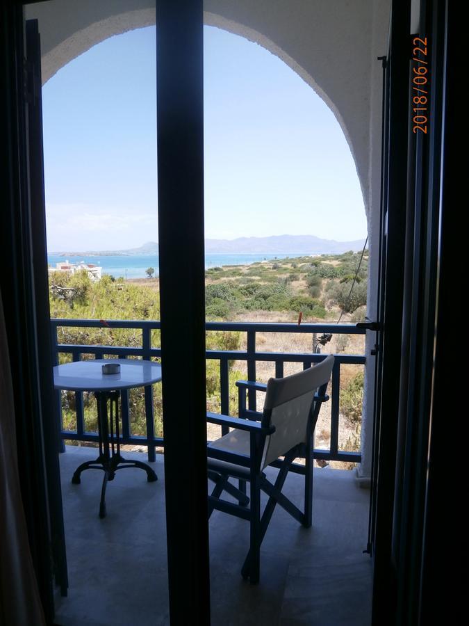 Hotel Flisvos Megalochori  Экстерьер фото
