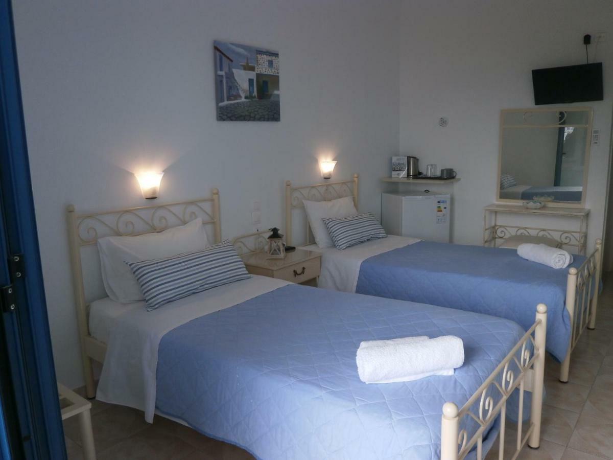 Hotel Flisvos Megalochori  Экстерьер фото