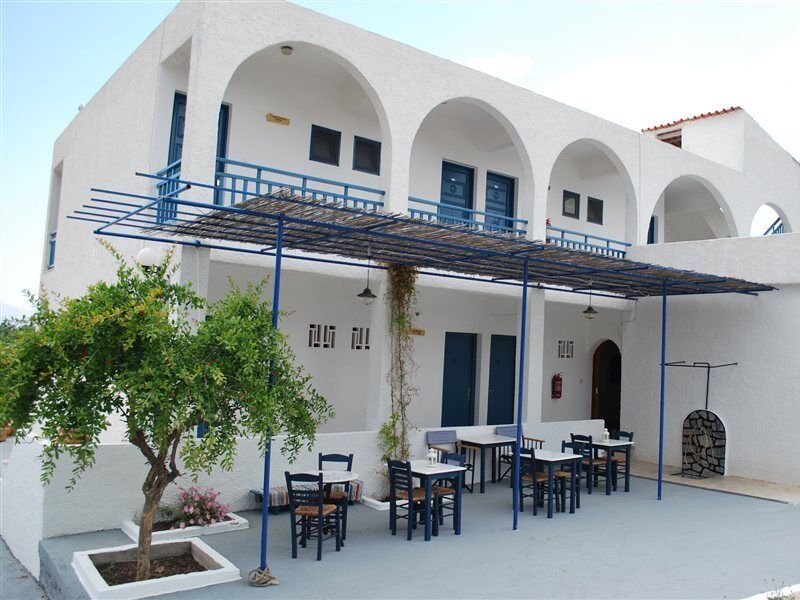Hotel Flisvos Megalochori  Экстерьер фото